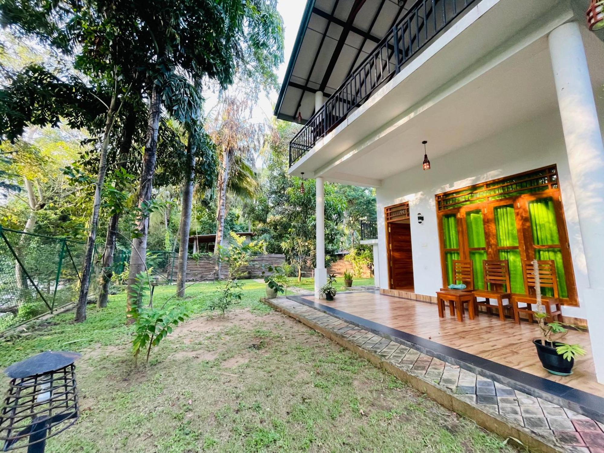 Yala Safari River View Hotel Tissamaharama Exterior photo